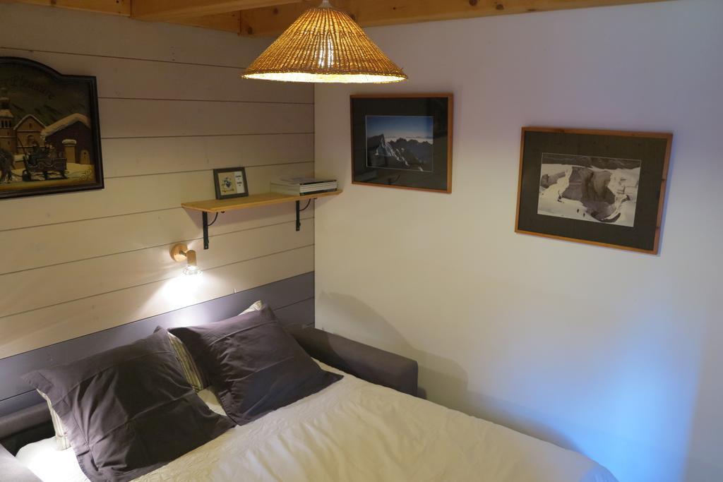 La Planque Des Marmottes Villa Servoz Room photo